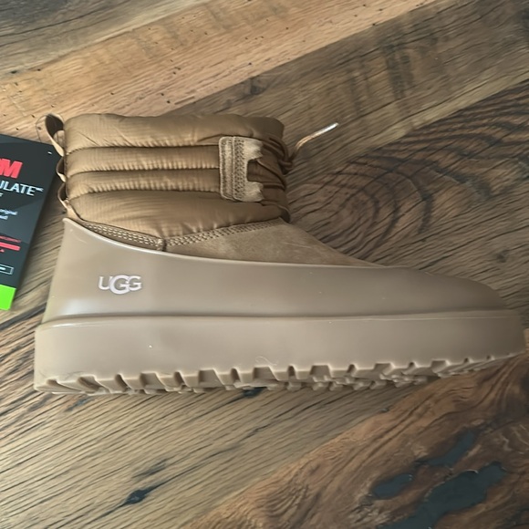 UGG womens NEW Classic Mini Lace Up Weather proof boots 9 Thinsulate - Picture 10 of 13